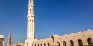 9 Cool Things to Do in Muscat in One Day There are a lot of great things to do in Muscat, Oman, including visiting the Grand Mosque.
