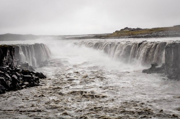 Ring Road Iceland itinerary highlights: The massive Selfoss waterfall.