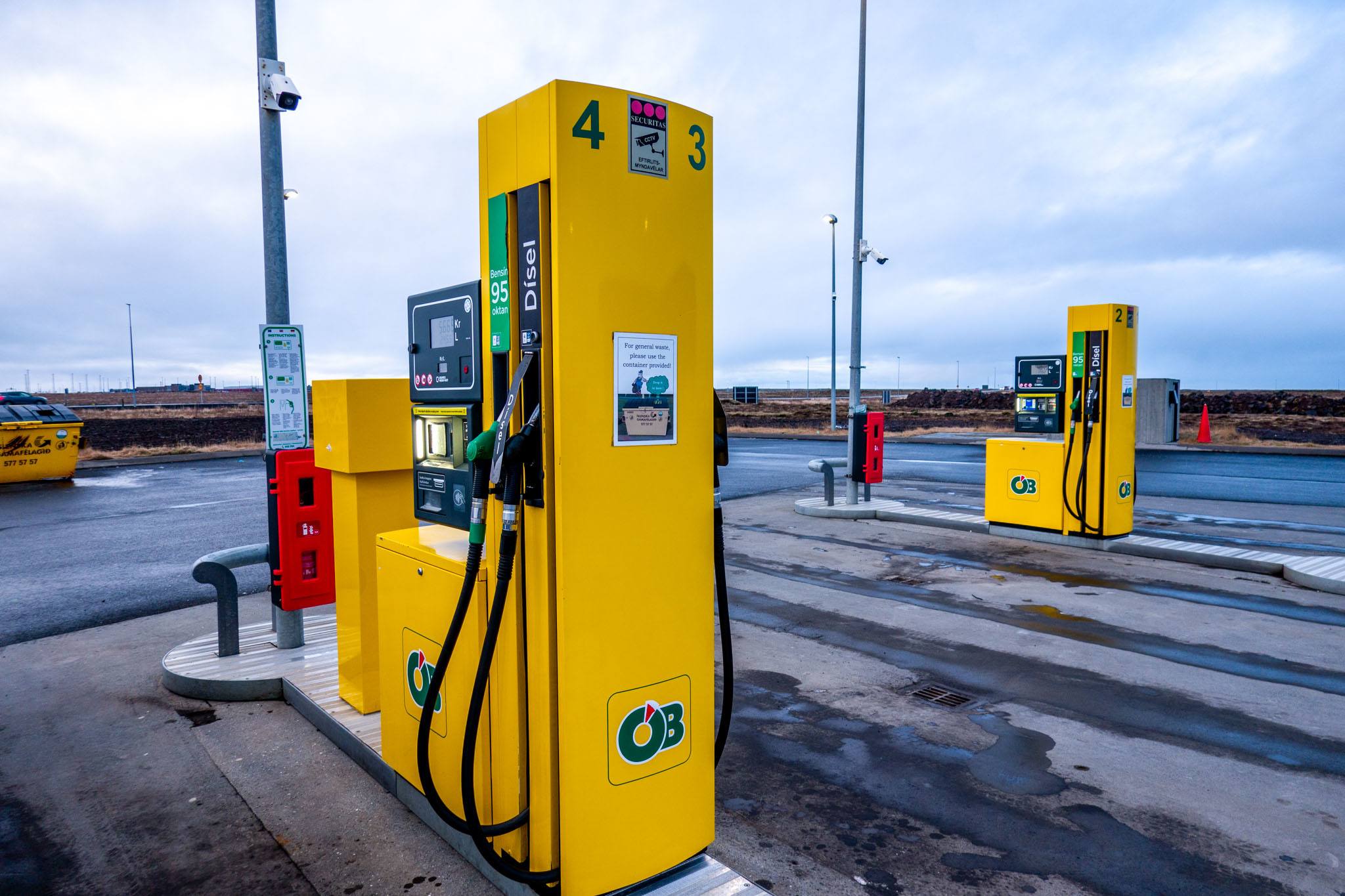 experiencing-gas-stations-in-iceland-travel-addicts