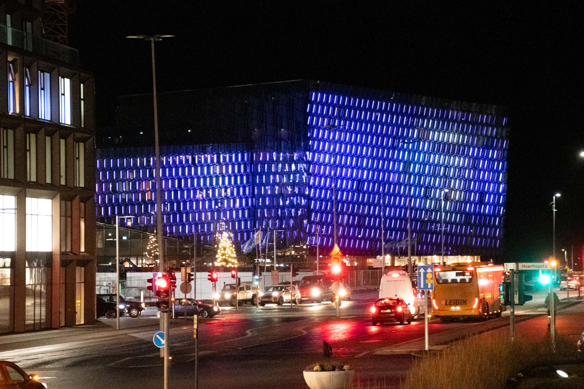 The beautiful Harpa building at night.