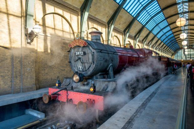 The Hogwarts Express takes you between Universal Studios and Islands of Adventure