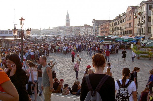 Seven Overrated Travel Destinations Italy-Venice-overrun-tourists