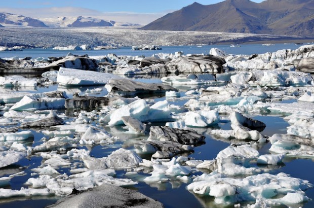 The Sandurs and Glacier Lagoon of Southern Iceland Jokulsarlon Glacier Lagoon