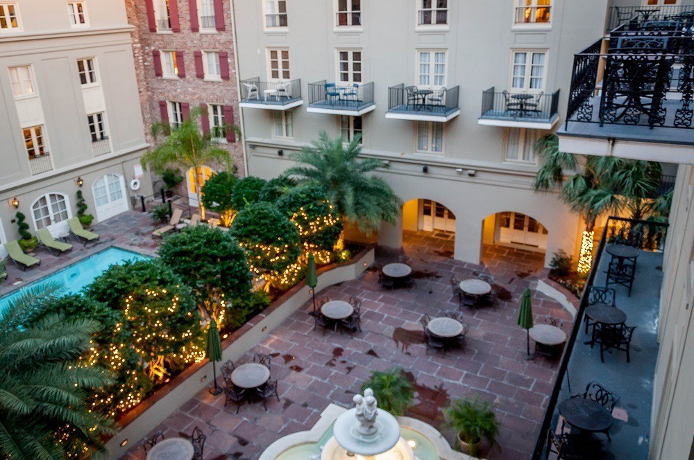 The Courtyard at the Maison Dupuy, one of the best hotels in New Orleans French Quarter. The Maison Dupuy hotel reviews are excellent and this is one of our favorite hotels near Bourbon Street.