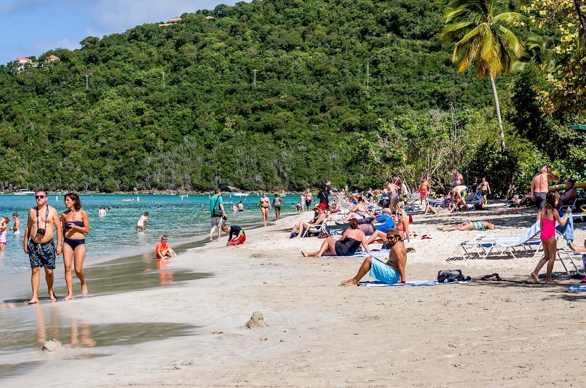 A Magens Bay Beach Break On St Thomas Travel Addicts Mes Of Cruise Ship Visitors Come To Magens Bay Beach And Congregate Near The Concession Stand