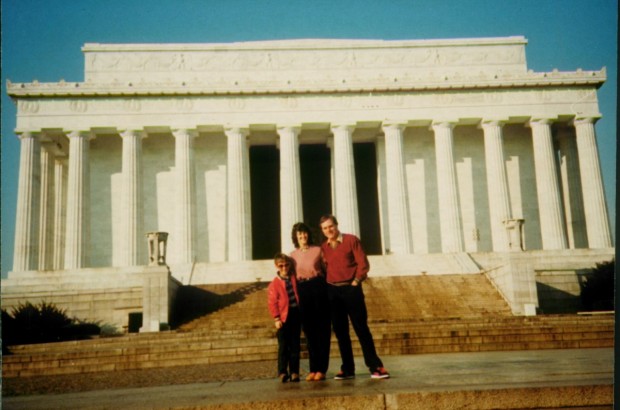 The Quest: Visiting All 50 States Seeing the Lincoln Memorial while visiting all 50 states.