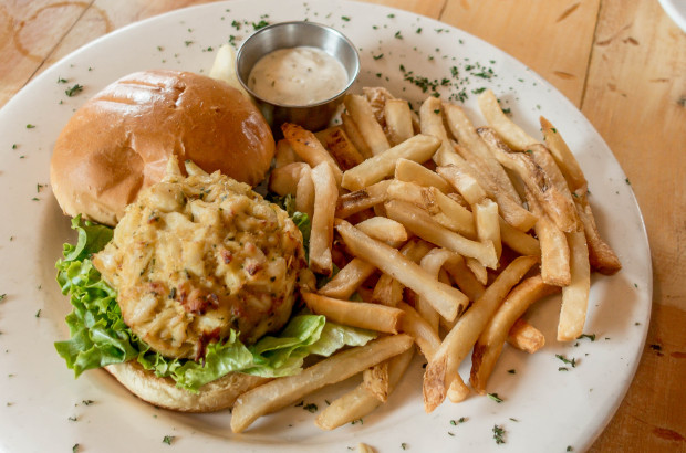 Getting Crabby in Annapolis Boatyard-crabcake-sandwich-2