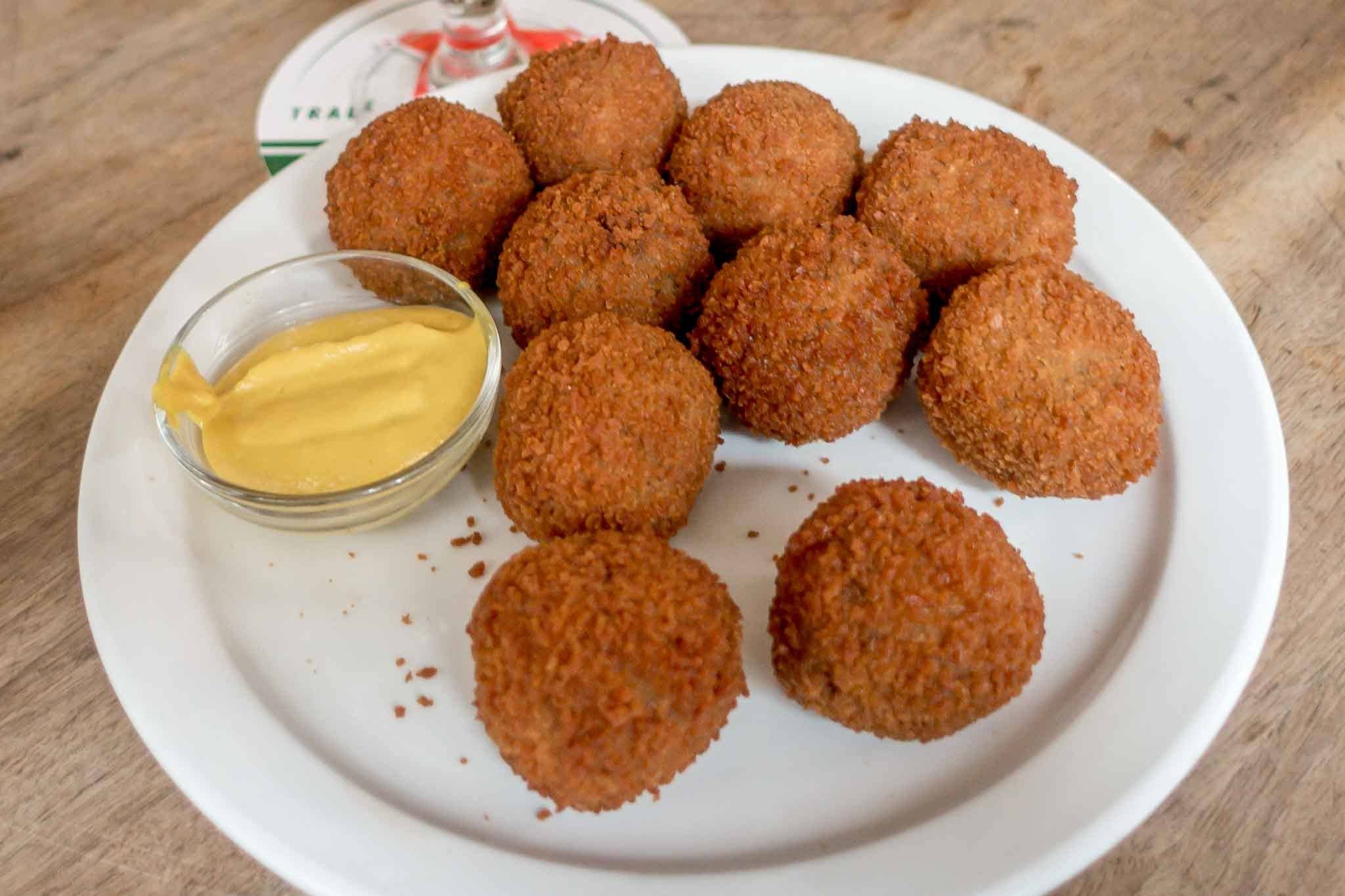 18 Delicious Dutch Foods To Try In Amsterdam At Least Once   Bitterballen Beer Snack Dutch Food 