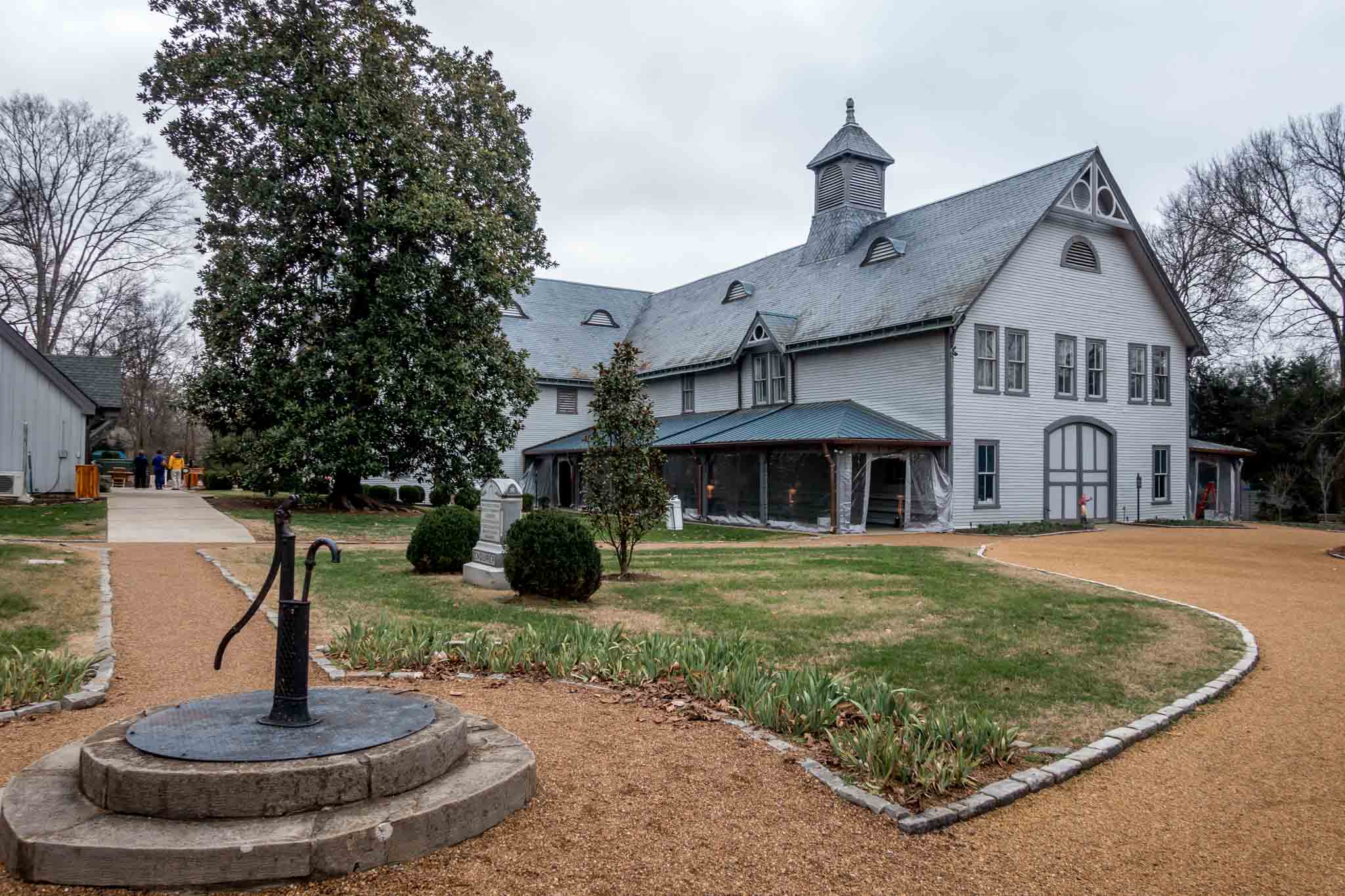 The carriage house and stables at Belle Mead plantation