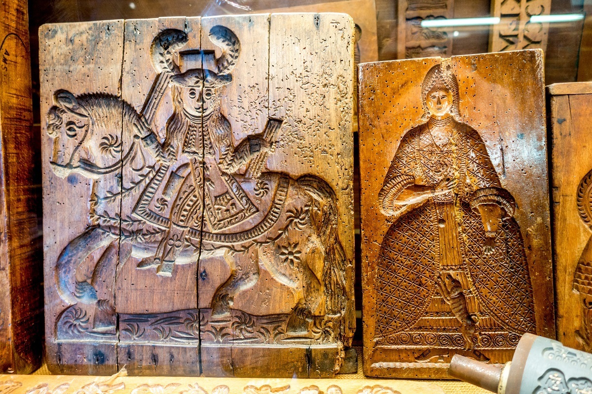Detailed wooden molds for speculaas cookies