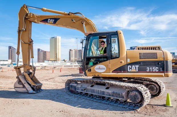 Experiencing the diesel-fueled rush at Dig This in Las Vegas.