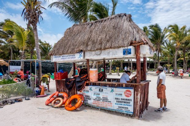 One of the many places on Akumal beach to rent snorkel gear or life jackets for Akumal Bay snorkeling