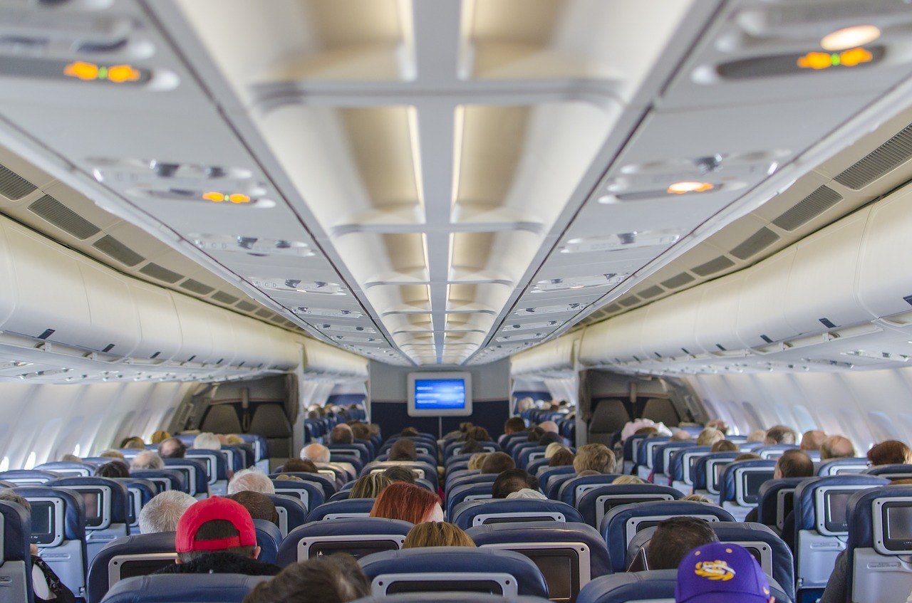 Overseas travel checklist item: download entertainment ahead of time