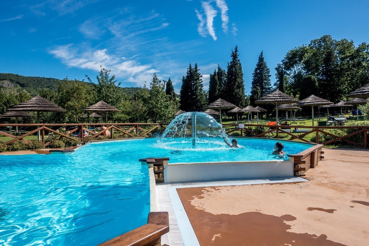 Many of the pools at Villaggio della Salute Piu have fountains