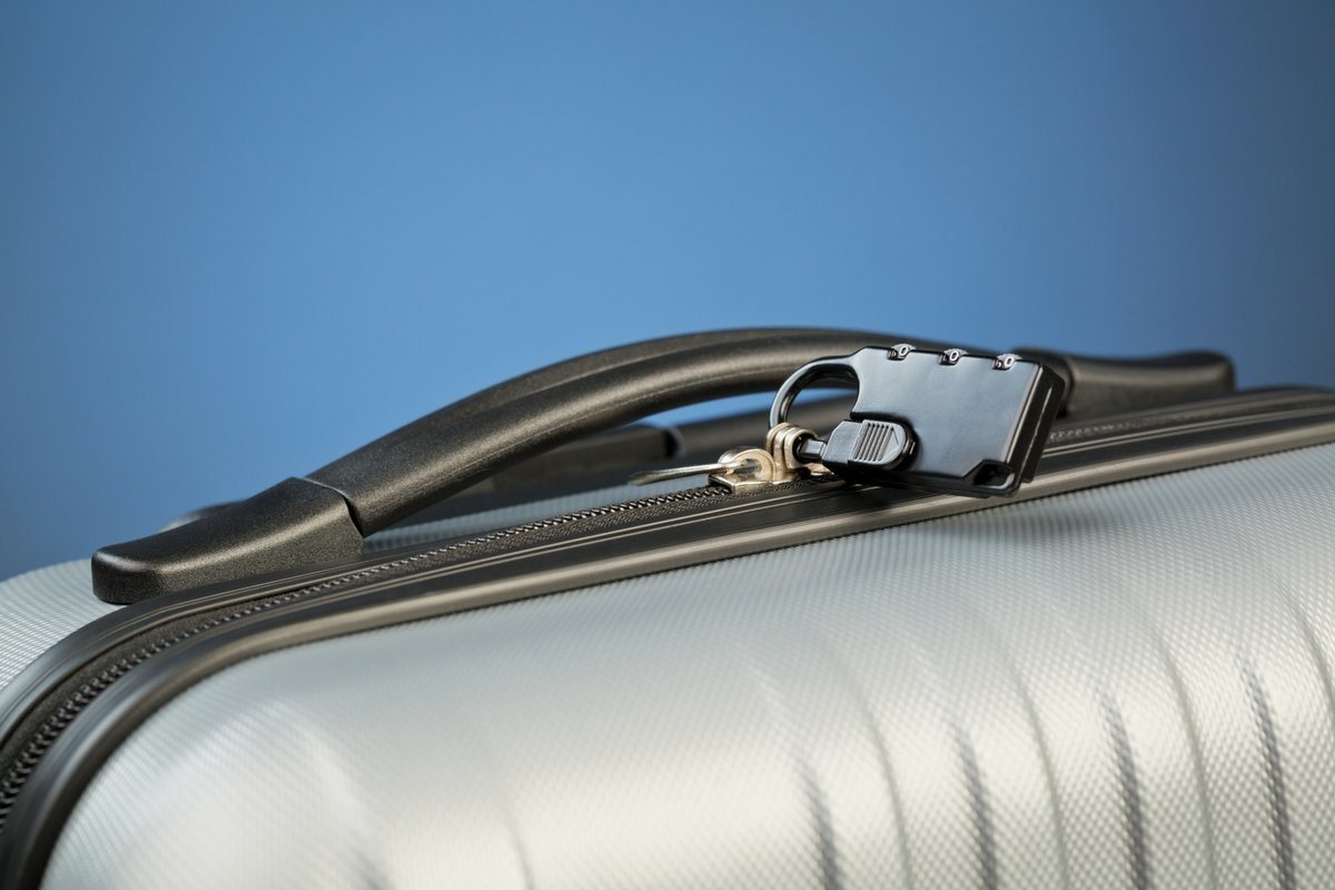 How to Choose Luggage 10 Important Things to Consider