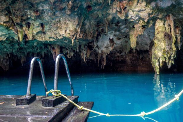 Cenote La Noria is an example of closed cenote.