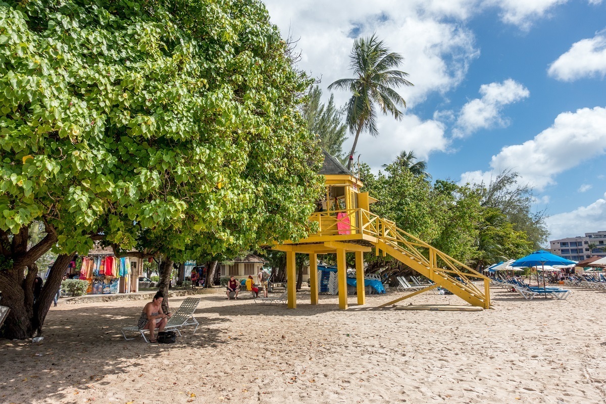Lifeguard stand