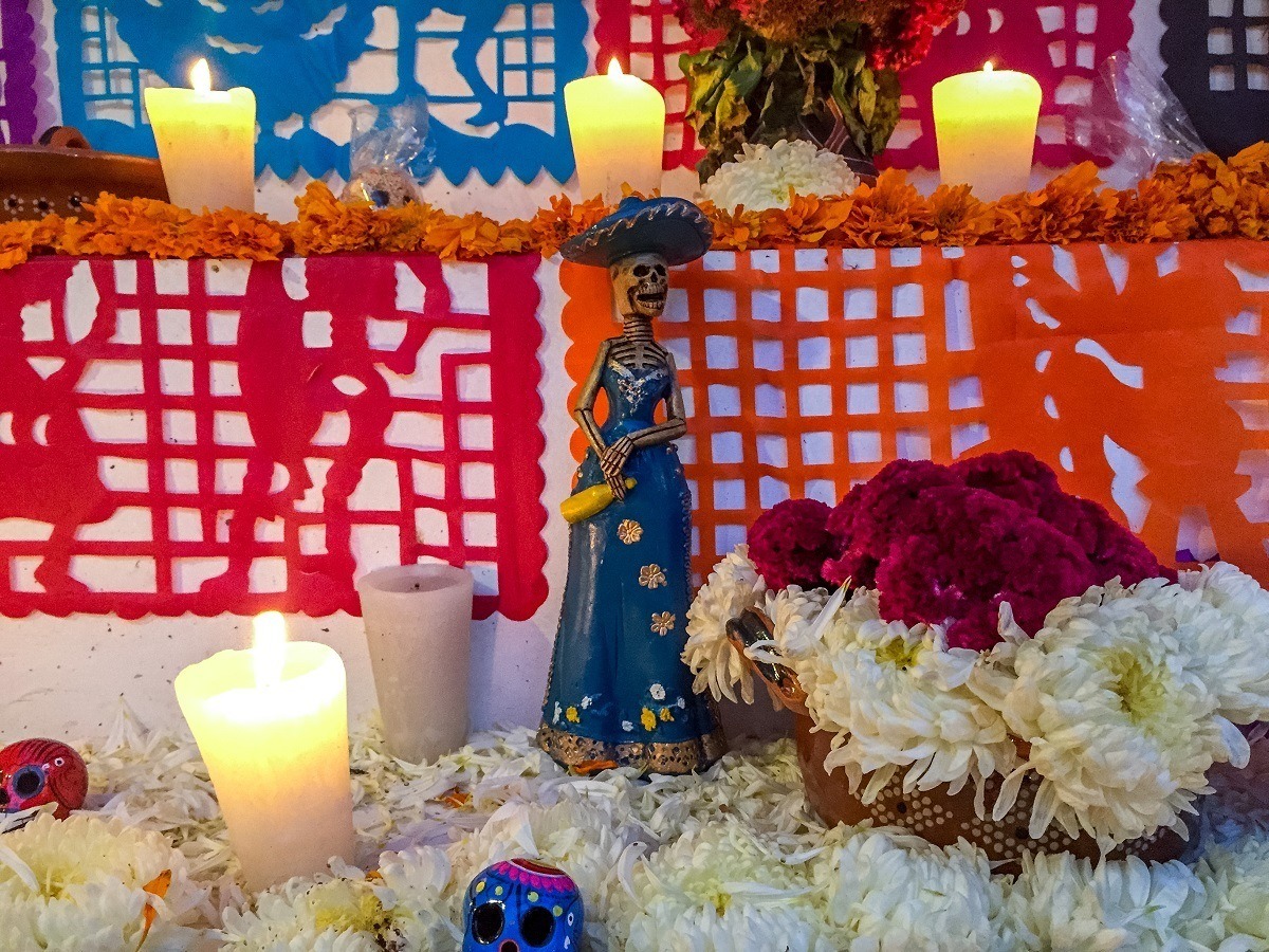 Altar for Dia de los Muertos in Mexico