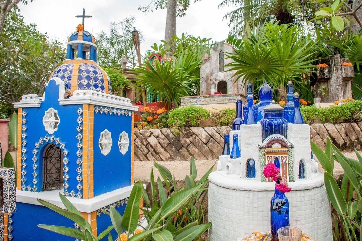 Tombs at the Xcaret cemetery