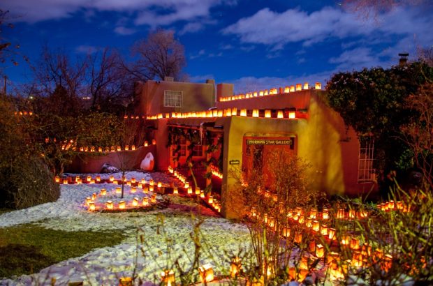 A Christmas Eve Tradition: The Santa Fe Farolito Walk The magic of Christmas in New Mexico is best experienced via the Santa Fe Farolito Walk.