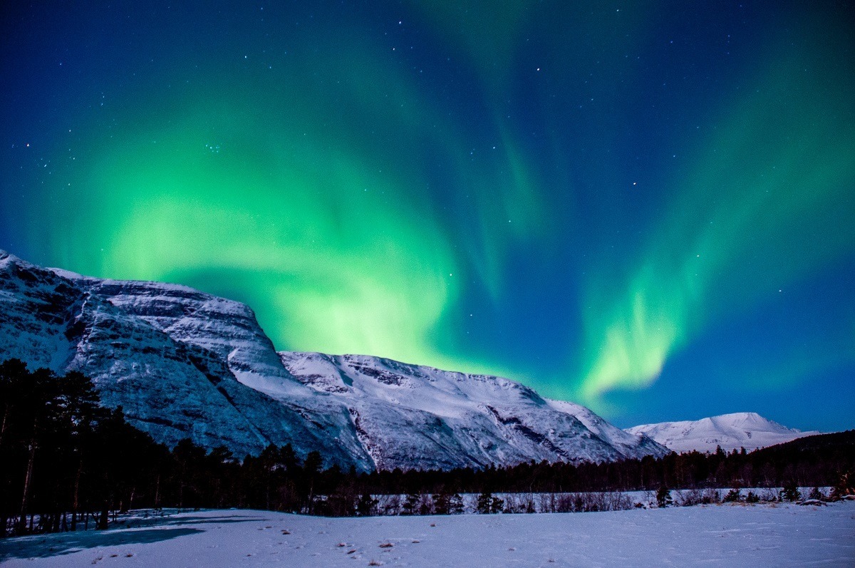 Seeing the Northern Lights is one of the best things to do in Norway in winter