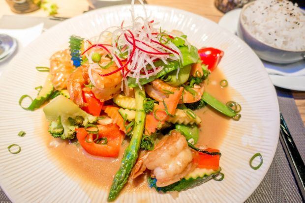 Shrimp and vegetable Asian dish