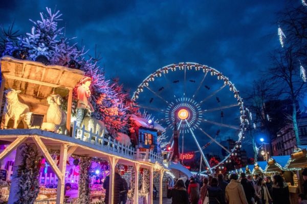 Six Belgium Christmas Markets to Get You in the Holiday Spirit Christmas markets in Belgium have beautifully decorated stalls selling gifts and food along with carnival games and rides like the Ferris wheel