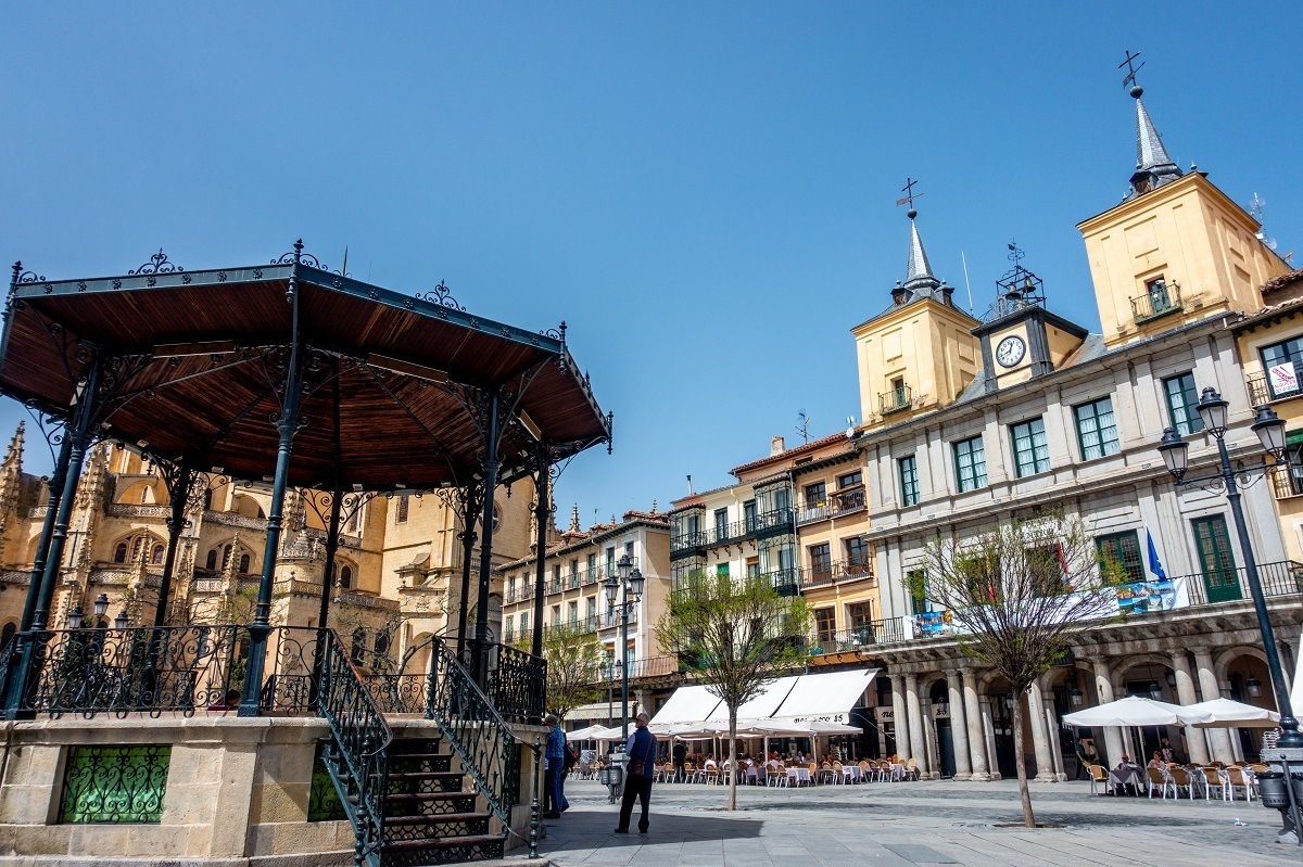 Hanging out in Plaza Mayor, the city's main square, is one of the fun things to do in Segovia Spain