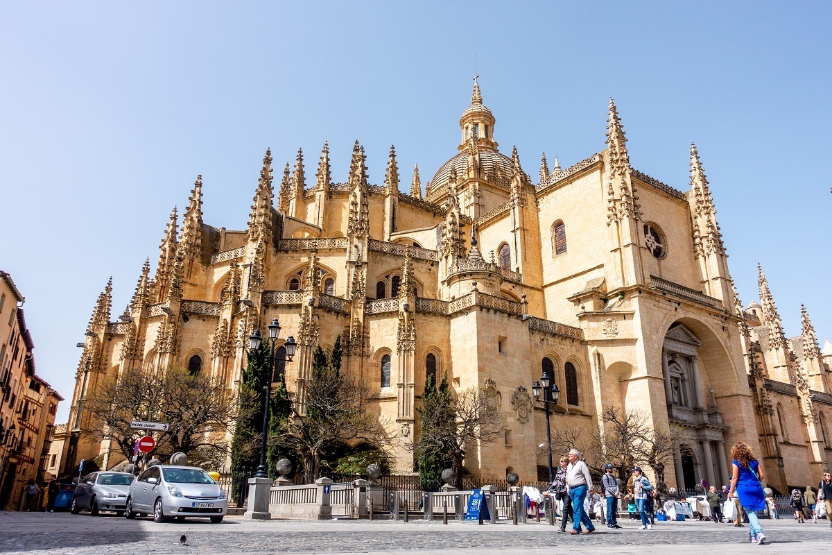 The exterior of the Segovia Cathedral. Visiting here is one of the top things to do on a Segovia day trip.